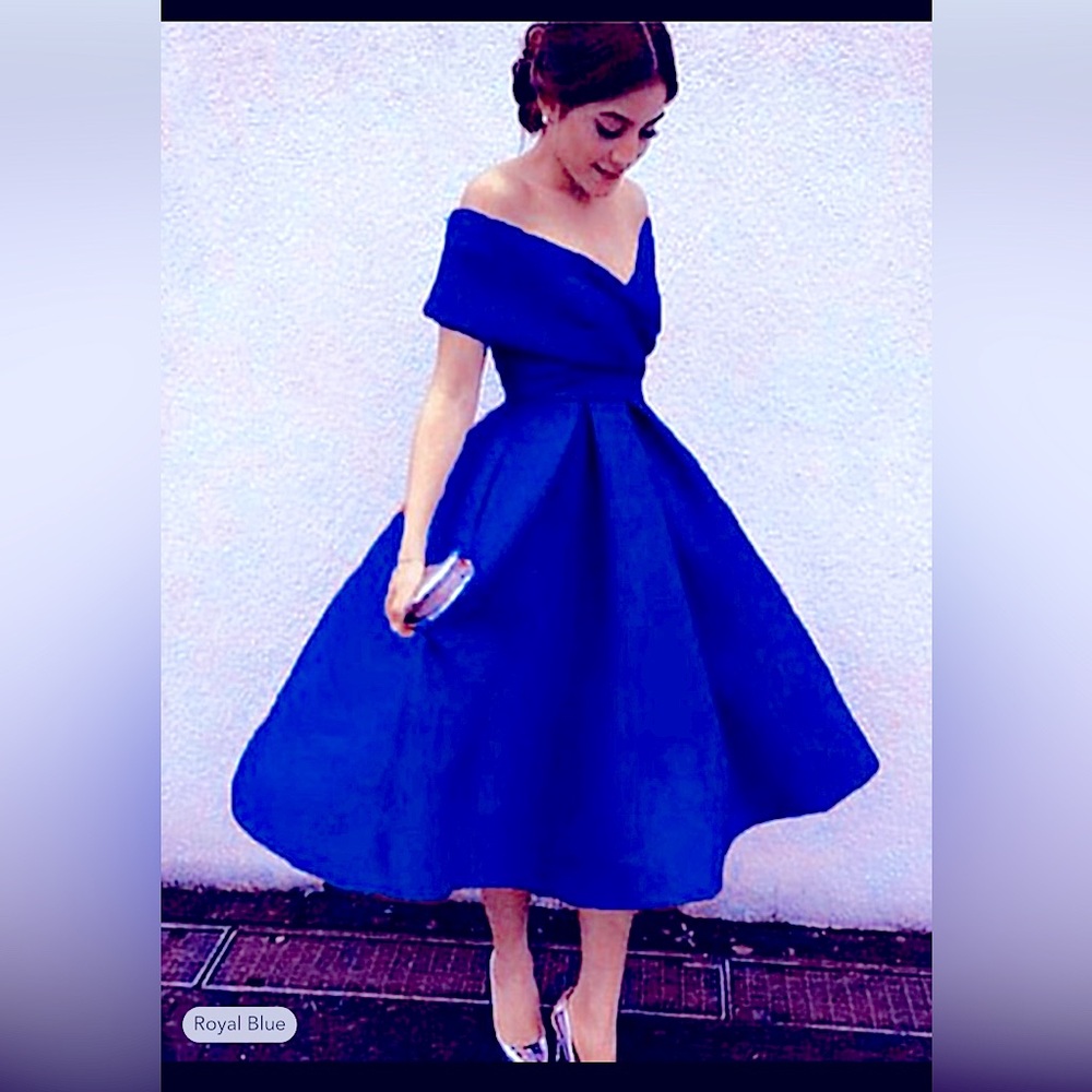 A-line Elegant Off-Shoulder Blue Gown